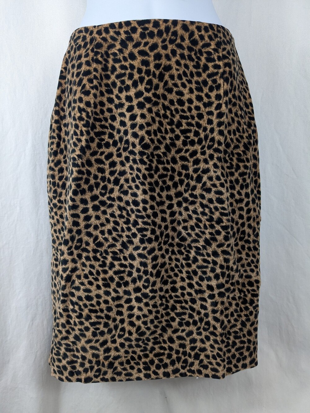 Jones Wear Vintage Velvet Leopard Print Pencil Skirt 8P
